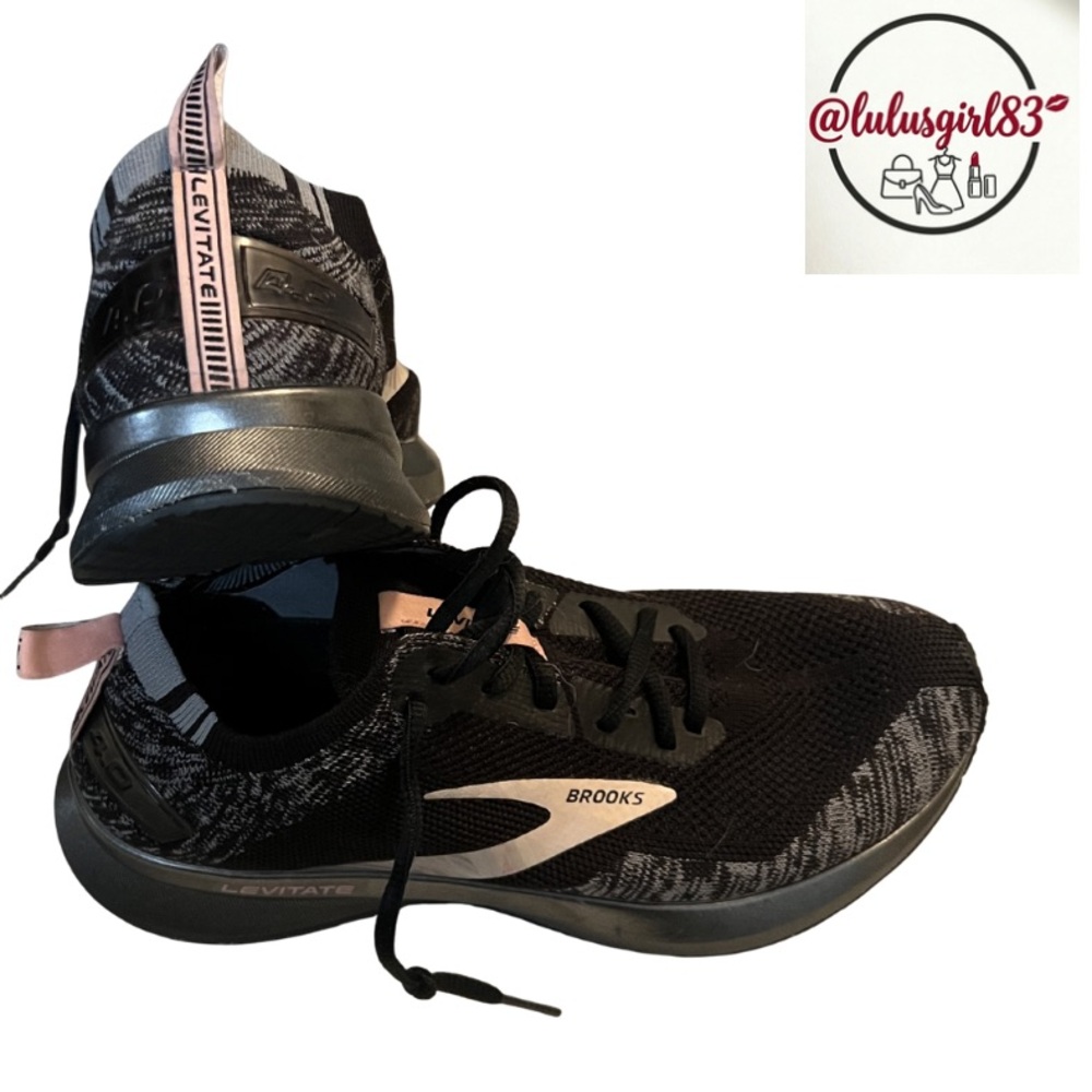 Brooks Women's Black and Pink Athletic Running Shoes